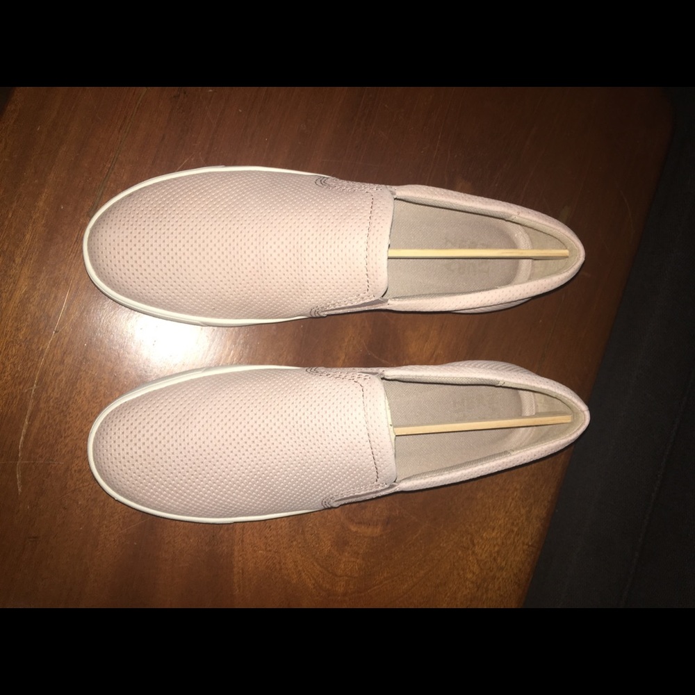 NIB Naturalizer slip on loafer, size 10.5 M